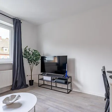 Home4stays - Apartmenthaus In *