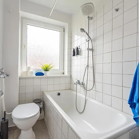 Home4stays - Apartmenthaus In * 新明斯特