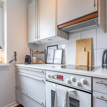 Home4stays - Apartmenthaus In 公寓