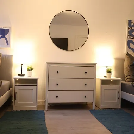 Home4stays - Apartmenthaus In